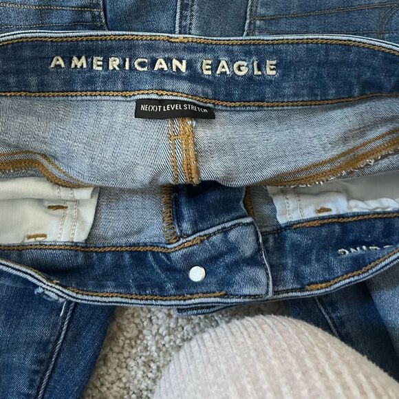 American Eagle Next Level Stretch Medium Wash Jegging Size 2 - Picture 4 of 6